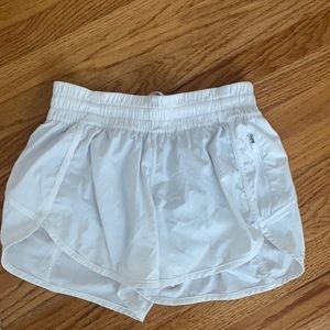 Lululemon mid rise lined shorts